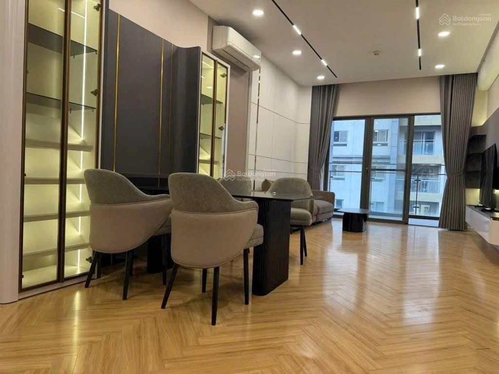 Bán căn hộ dockland quận 7, nội thất mới 100%, diện tích 125m2, 3pn, 2wc. giá bán 8.2 tỷ tl