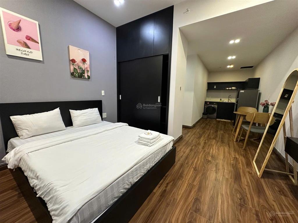 Officetel sunrise city có sổ hồng, diện tích 37m2, đầy đủ nội thất, bán 3 7 tỷ.  0937 436 ***