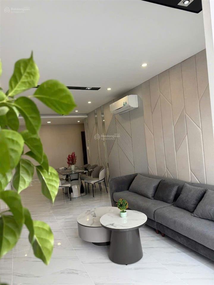 Nhà đẹp, giá tốt. bán căn hộ sunrise city north tầng trung, full nội thất giá 9 tỷ 500 triệu, 124m2