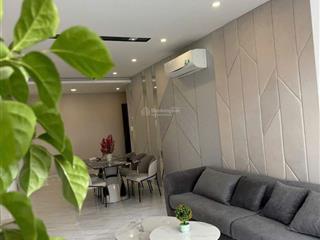 Nhà đẹp, giá tốt. bán căn hộ sunrise city north tầng trung, full nội thất giá 9 tỷ 500 triệu, 124m2