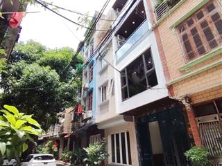 Tôi cần bán căn nhà 5 tầng phố ngọc lâm long biên, ô tô tránh vỉa hè kinh doanh 30m2 5 tầng 12,9 tỷ