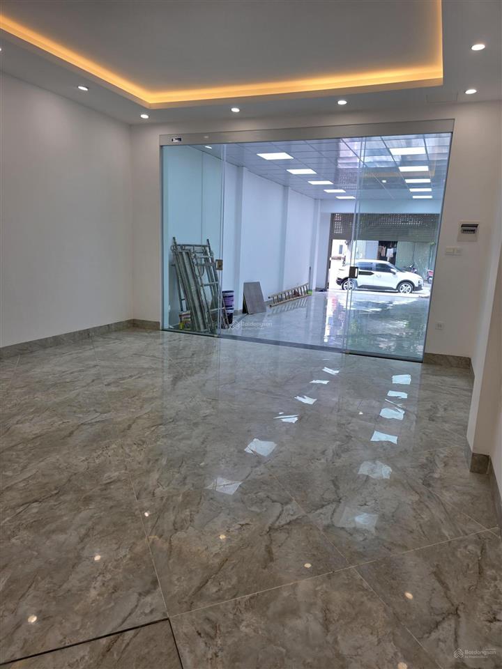 Tôi cần bán căn nhà mp đức giang, long biên, 107m2 5 tầng, kinh doanh, vỉa hè, ô tô tránh, 14,5 tỷ