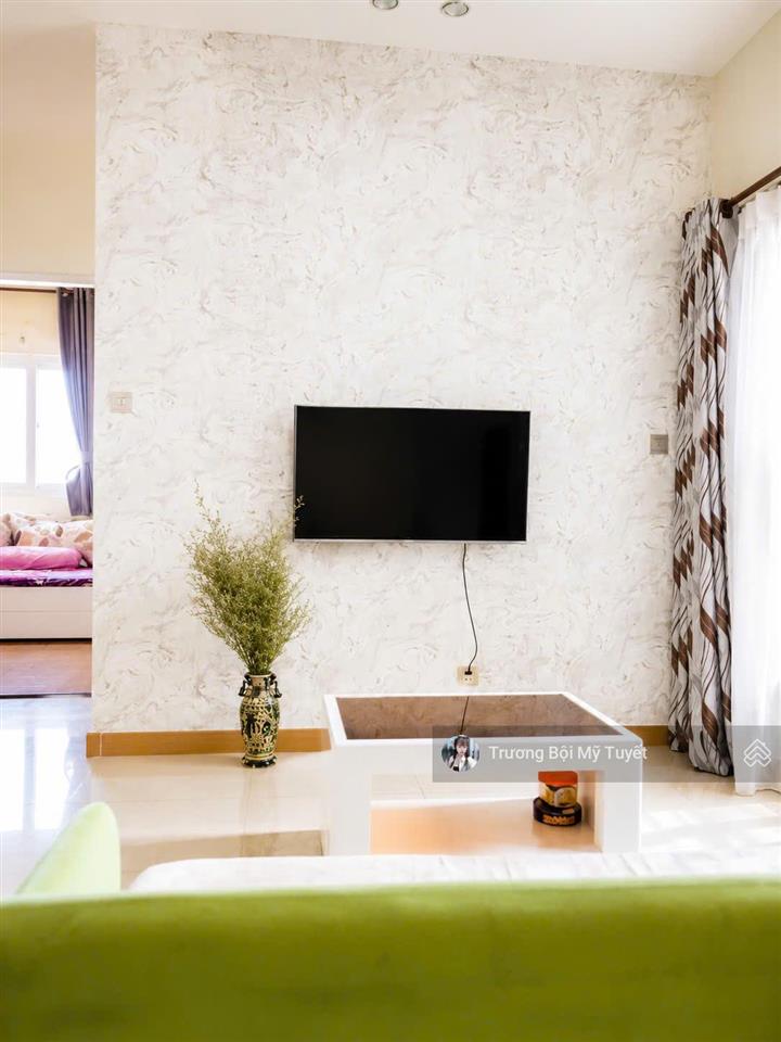 Cho thuê căn hộ 2pn  2wc  có ban công logia riêng  lạc long quân  đầm sen  quận 11  chỉ 13tr