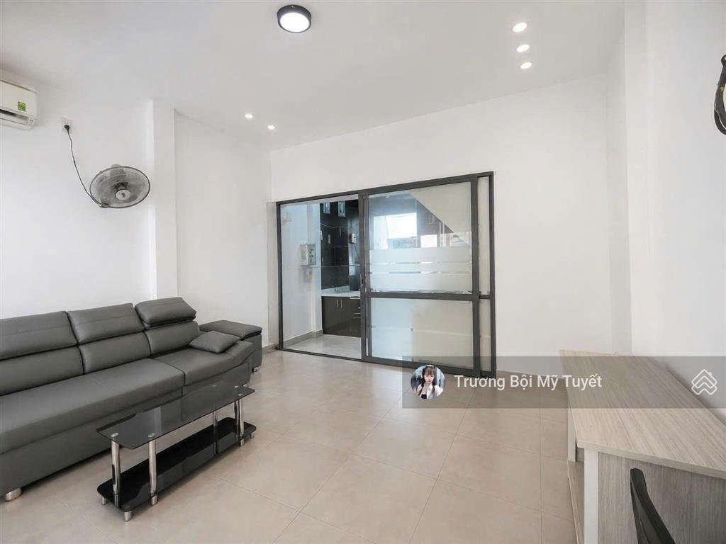 Mặt tiền kinh doanh 13m  nhà 2 tầng  ngay thạch lam  tô hiệu  bề ngang 4.4m  chỉ hơn 6 tỷ