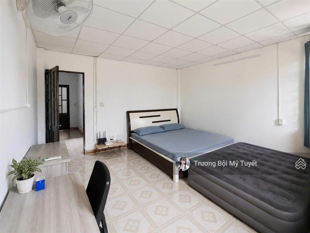 Mặt tiền kinh doanh 13m  nhà 2 tầng  ngay thạch lam  tô hiệu  bề ngang 4.4m  chỉ hơn 6 tỷ