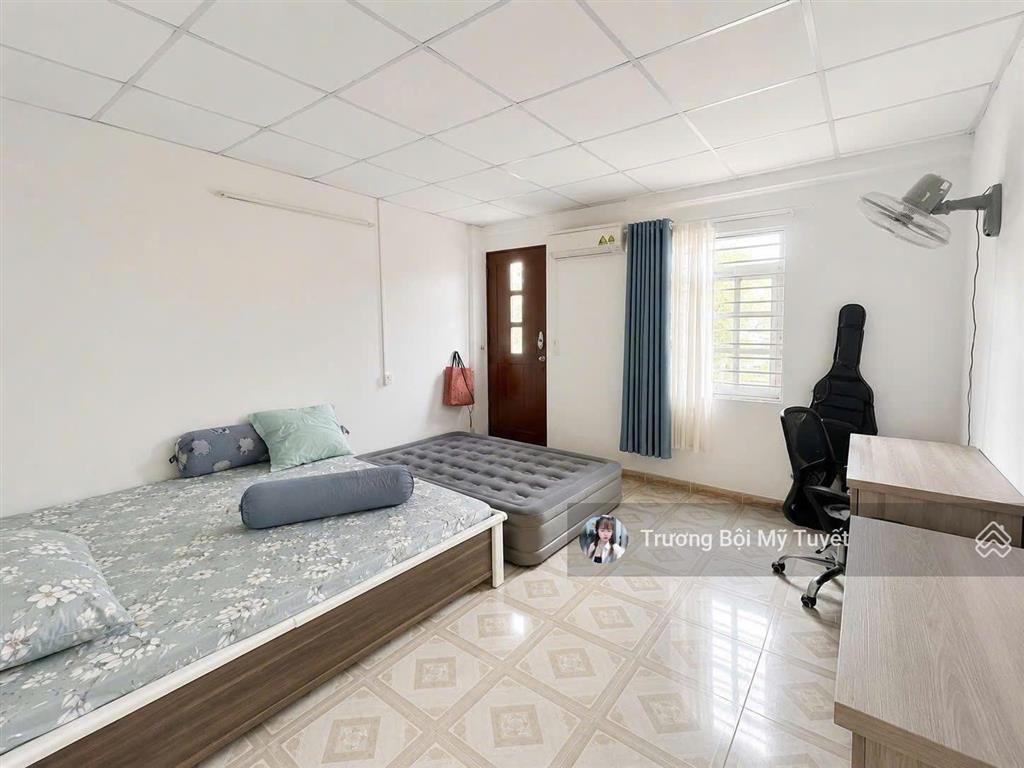 Mặt tiền kinh doanh 13m  nhà 2 tầng  ngay thạch lam  tô hiệu  bề ngang 4.4m  chỉ hơn 6 tỷ