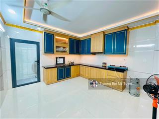 Sát mặt tiền  nhà 5 tầng  đường 8m  gần hoà bình  tô hiệu  tặng nội thất  chỉ hơn 7 tỷ