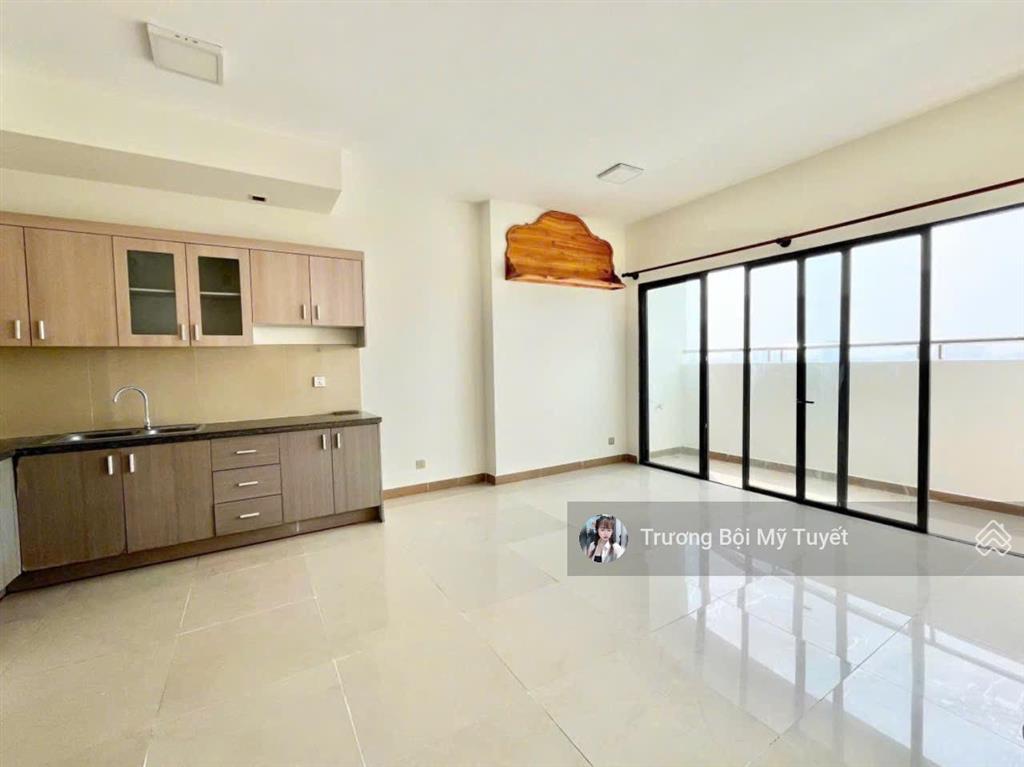 Cho thuê căn hộ 2pn  52m2  đường lạc long quân  gần đầm sen  quận 11  chỉ hơn 8 triệu/ tháng