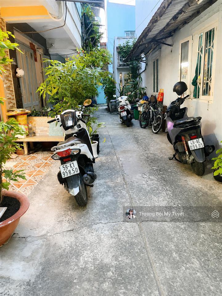 Bán nhà sát mặt tiền  2 tầng  đường phạm văn chí  quận 6  sử dụng 73m2  nhỉnh nhẹ 4 tỷ