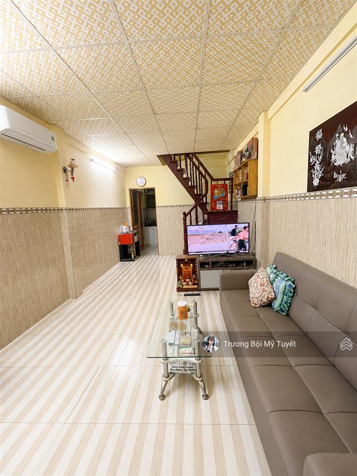 Bán nhà sát mặt tiền  2 tầng  đường phạm văn chí  quận 6  sử dụng 73m2  nhỉnh nhẹ 4 tỷ