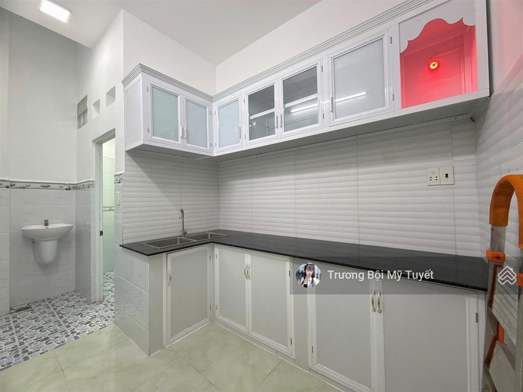 Bán nhà sát mặt tiền  2 tầng  đường minh phụng  73m2  quận 6  chỉ hơn 3 tỷ