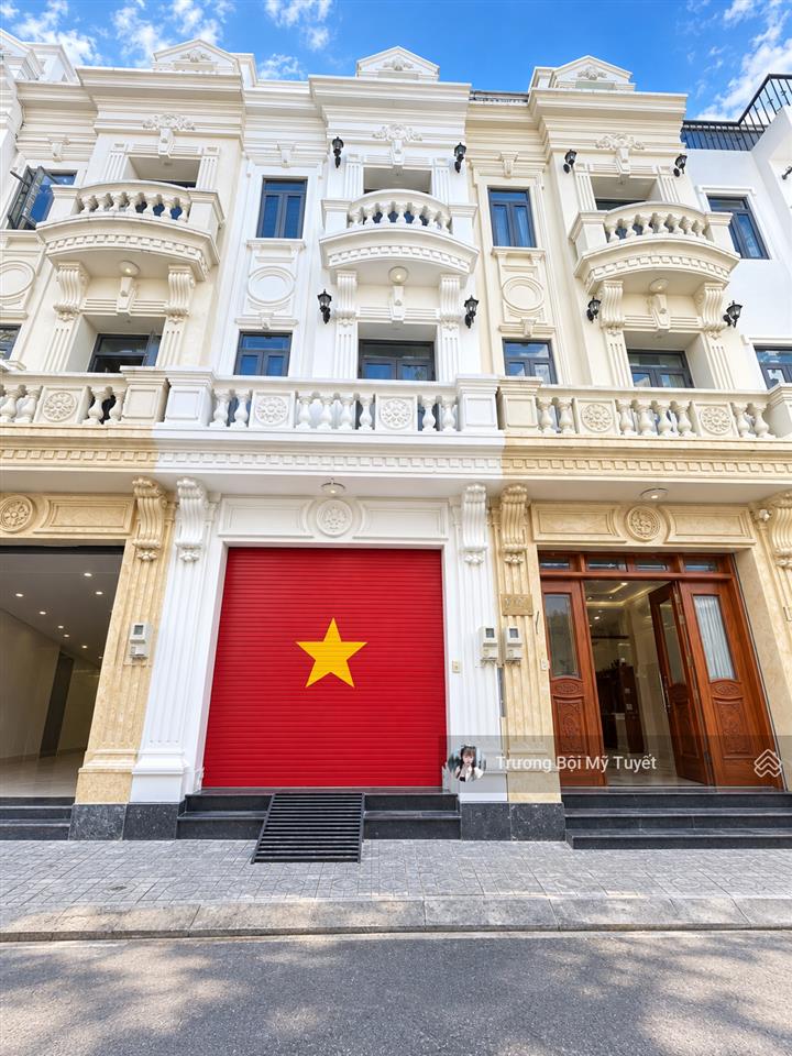 Đường nhựa 8m thông  nhà 4 tầng  hòa bình  đầm sen q11  68m2  chỉ hơn 9 tỷ
