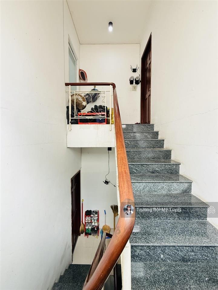 Đường nhựa 8m  nhà 4 tầng  hương lộ 2  bình tân  bề ngang 4.5m  sẵn hđ thuê chỉ hơn 6 tỷ