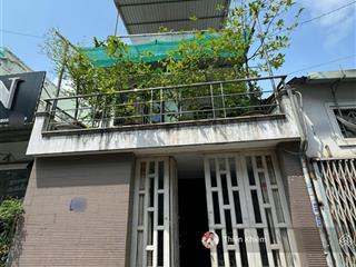 Nhà bán 4.75m x 13m nở hậu 8.4m  dương quảng hàm  p.5  gv