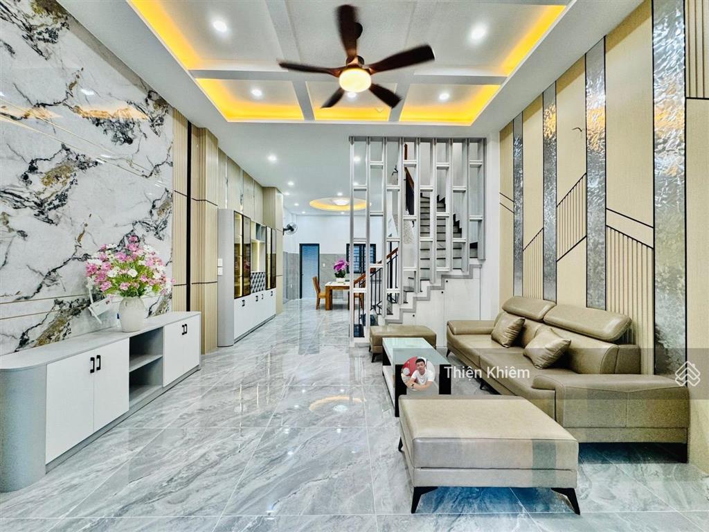 Nhà bán 4.85m x 15m đường 5m thống nhất  p. 11  gò vấp  4 tầng xây mới