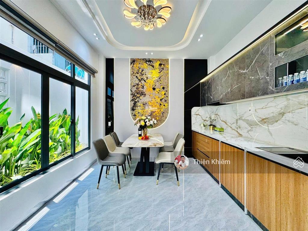 Nhà bán đối diện vincom phan văn trị  p.7  gv  4.25m x 13m  4 lầu mới
