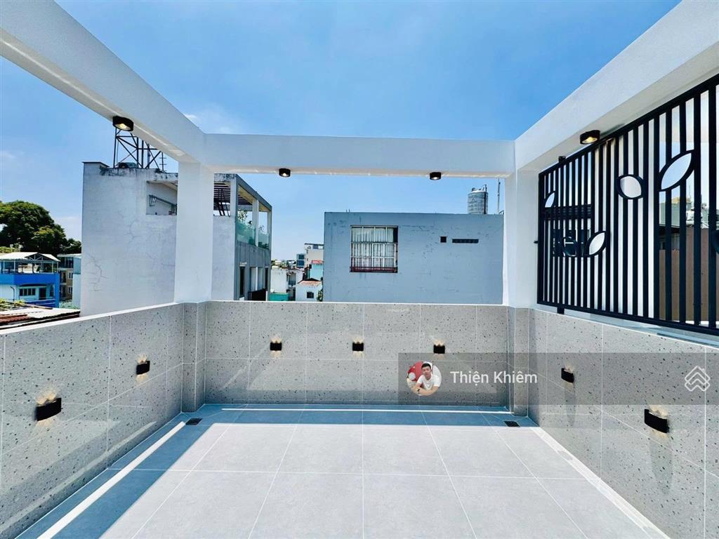 Nhà bán đối diện vincom phan văn trị  p.7  gv  4.25m x 13m  4 lầu mới