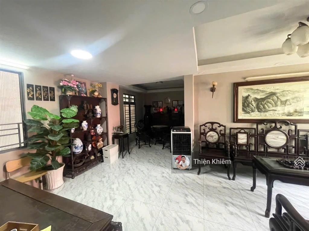 Nhà bán 8m x 8m đường oto dương quảng hàm  p.5  gò vấp  11 tỷ tl