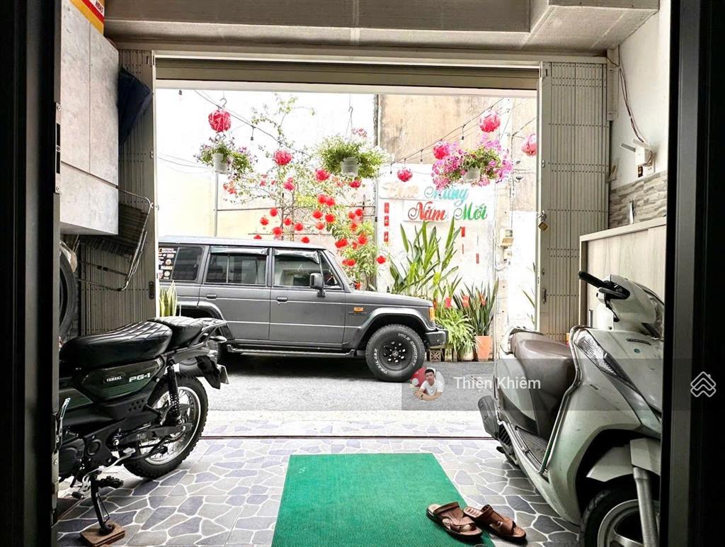 Nhà khu đồng bộ đường 5m nguyễn văn công  p.3  gò vấp  4m x 16m  5 lầu mới