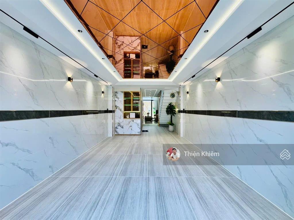 Nhà bán 1/ có thang máy đường lê đức thọ  p16  gò vấp  4m x 24m  5 lầu đường oto 6m