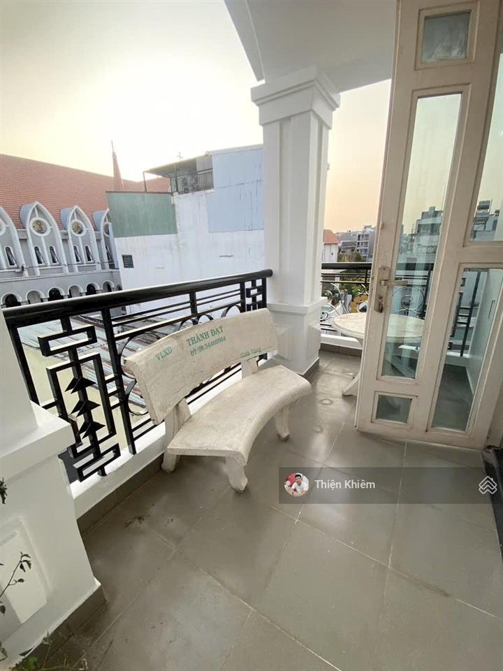 Nhà bán đường oto 5m gần mặt tiền dương quảng hàm  p.5  gò vấp  4 lầu  8.9 tỷ