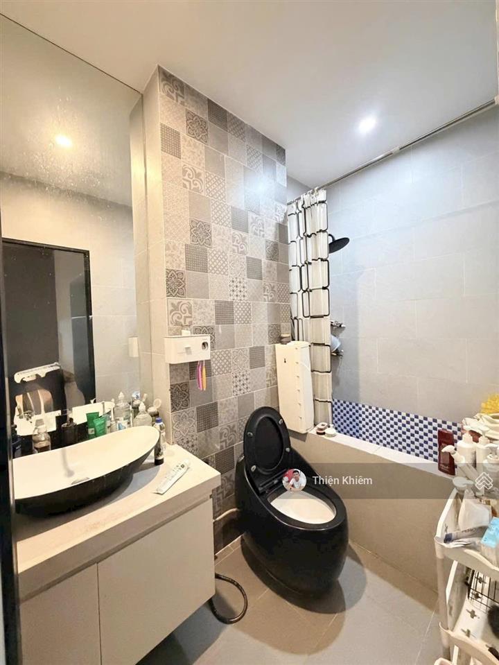 Nhà bán 5.3m x 19m dtcn 100m2 đường nguyễn văn công  p.3  gò vấp  4 lầu mới  8.98 tỷ