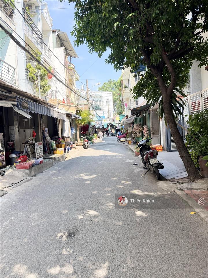 Tòa nhà chdv đường lê thị hồng  phường 17  gò vấp  thu nhập 108tr/tháng