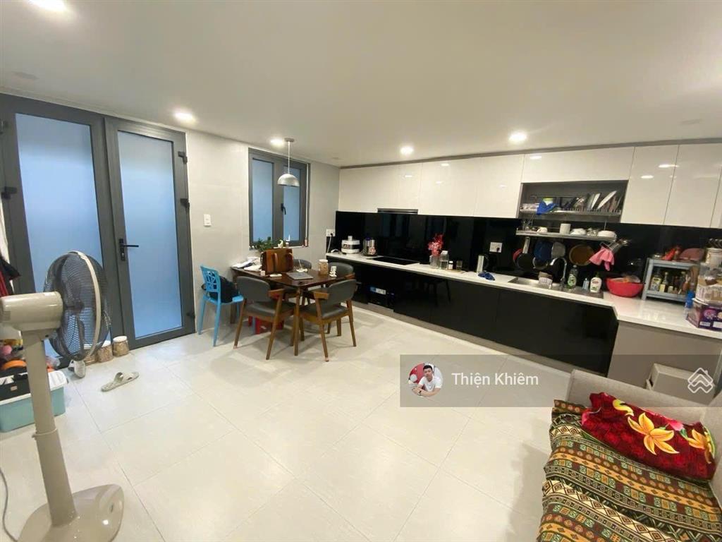 Nhà bán đường 6m oto vào nhà nguyễn thái sơn, p5, gò vấp  5.7m x 9.5m 5 lầu mới