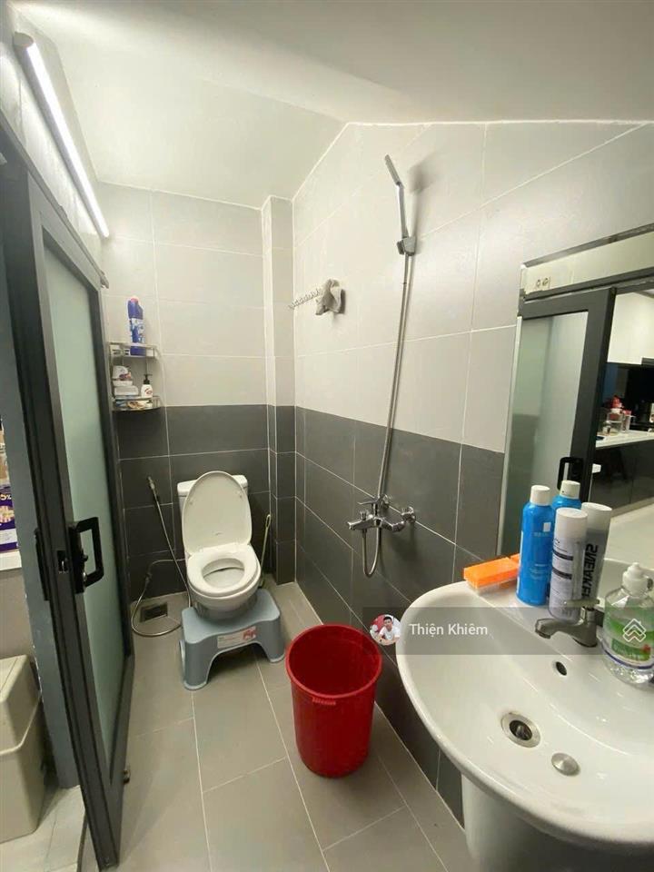 Nhà bán đường 6m oto vào nhà nguyễn thái sơn, p5, gò vấp  5.7m x 9.5m 5 lầu mới