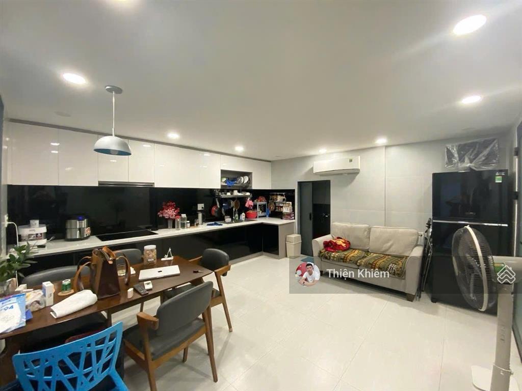 Nhà bán đường 6m oto vào nhà nguyễn thái sơn, p5, gò vấp  5.7m x 9.5m 5 lầu mới