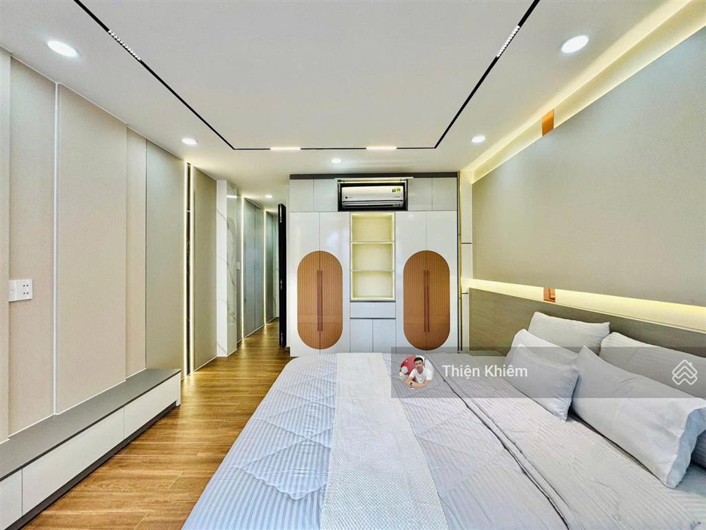 Nhà bán 4m x 16m đường quang trung  phường 14  gò vấp  5 lầu mới  7,7 tỷ tl