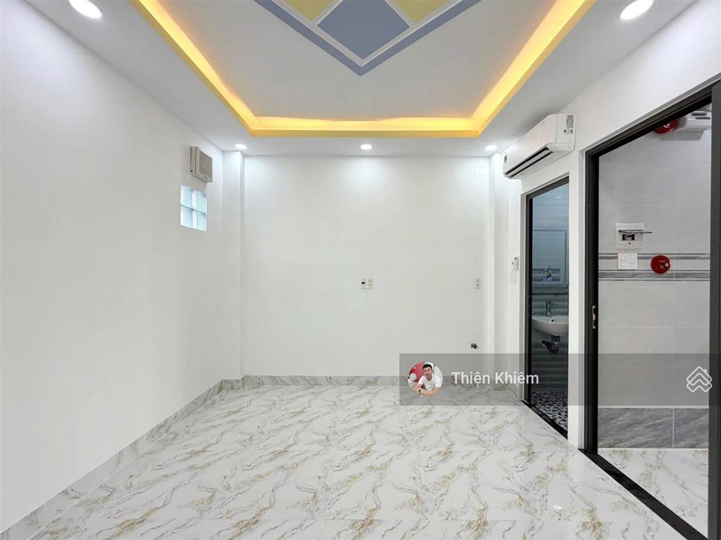 Nhà bán 4.2m x 16m có thang máy đối diện cityland dương quảng hàm  p5  gò vấp  6 lầu mới