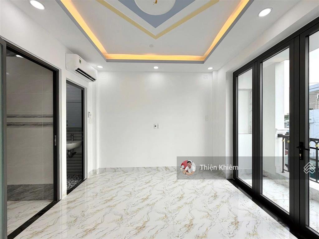 Nhà bán 4.2m x 16m có thang máy đối diện cityland dương quảng hàm  p5  gò vấp  6 lầu mới