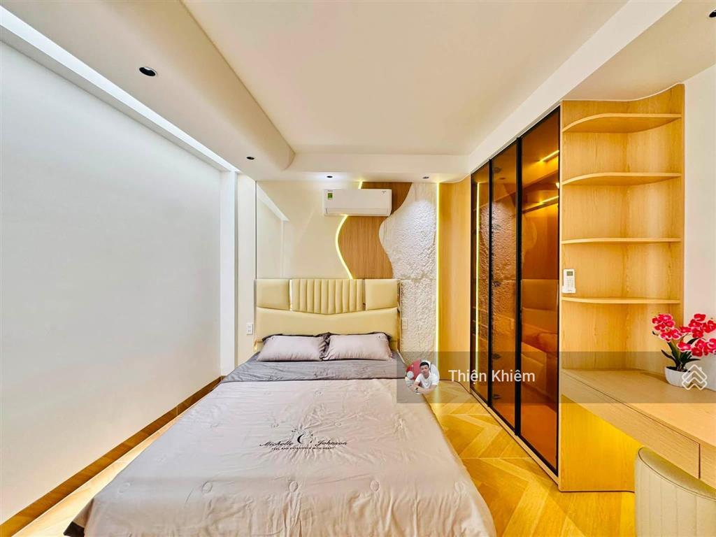 Nhà bán đường ô tô 5m gần mặt tiền đường quang trung  p10  gò vấp  5 lầu mới