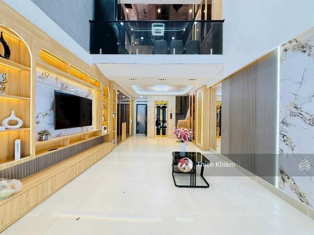 Nhà bán 5 lầu có thang máy đường quang trung  p11  gò vấp  7,98 tỷ