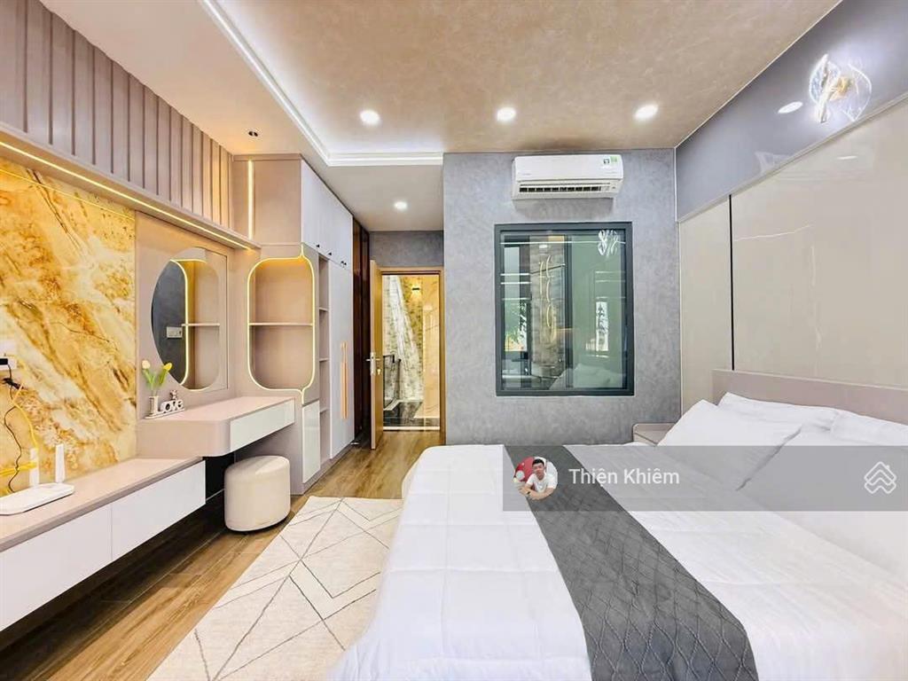 Nhà bán 5 lầu có thang máy đường quang trung  p11  gò vấp  7,98 tỷ
