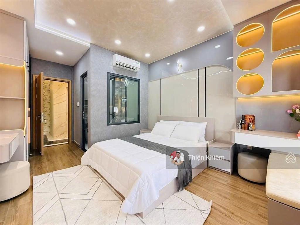 Nhà bán 5 lầu có thang máy đường quang trung  p11  gò vấp  7,98 tỷ