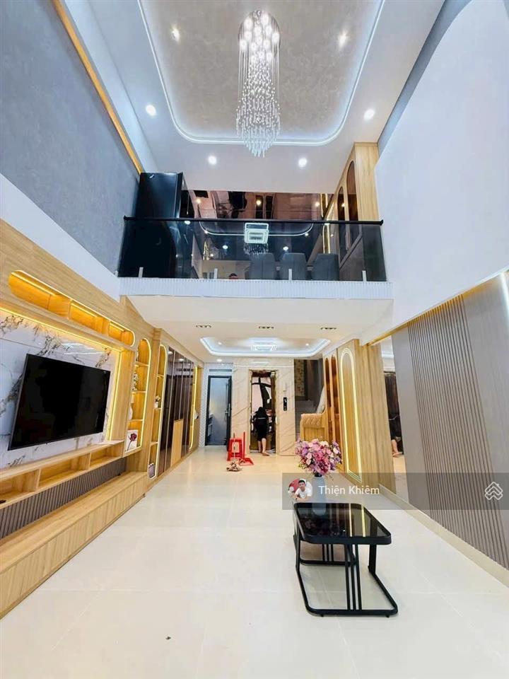 Nhà bán 5 lầu có thang máy đường quang trung  p11  gò vấp  7,98 tỷ