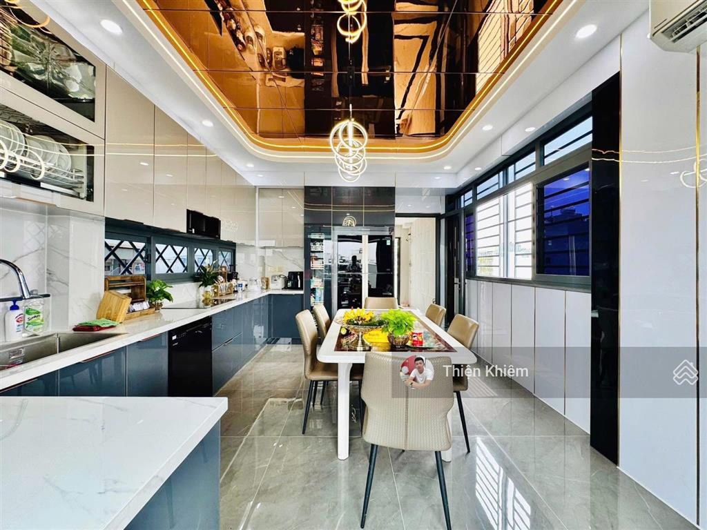 Nhà bán mặt tiền kinh doanh phạm huy thông  p6  gò vấp  4m x 21m  6 lầu có thang máy