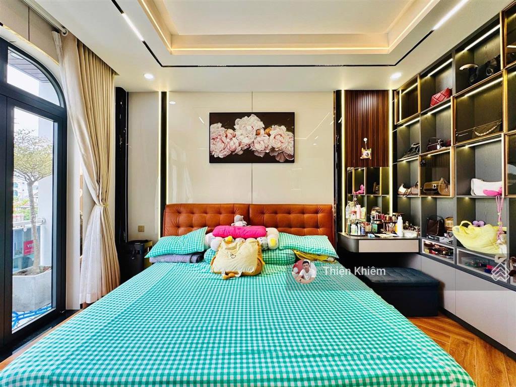 Nhà bán mặt tiền kinh doanh phạm huy thông  p6  gò vấp  4m x 21m  6 lầu có thang máy