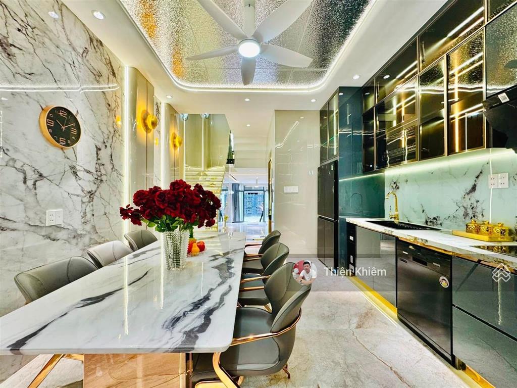 Nhà bán một trục đường oto 6m lê văn thọ  p9  gò vấp  4m x 18m  6 lầu