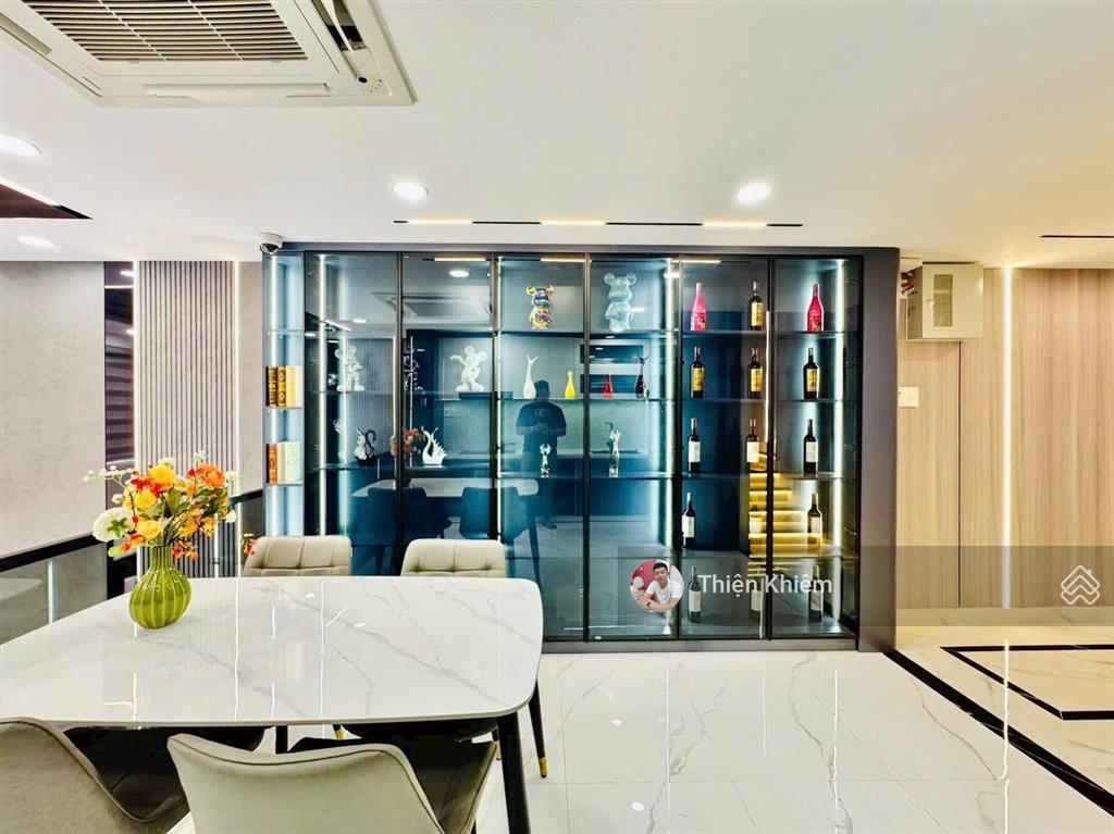 Nhà bán có thang máy kế bên công viên văn hóa gò vấp  nguyễn văn lượng  p17  5 lầu mới