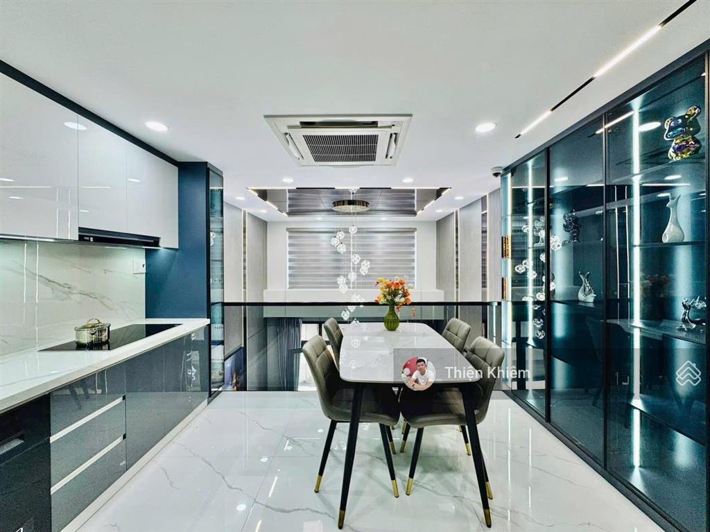 Nhà bán có thang máy kế bên công viên văn hóa gò vấp  nguyễn văn lượng  p17  5 lầu mới