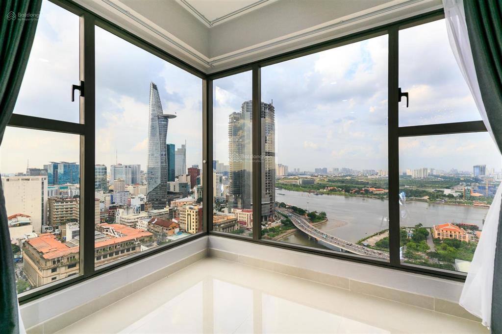Tin thật 100% ! bán saigon royal 105m2  3pn, căn góc view sông sg, giá chỉ 17 tỷ.  0941 190 ***