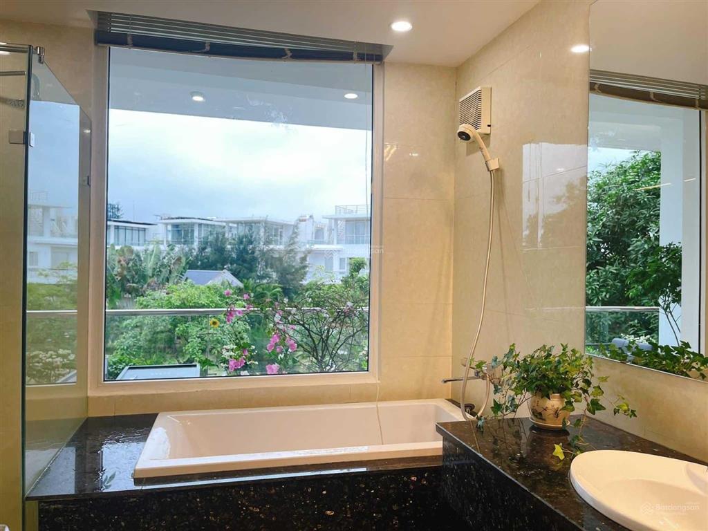 Bán gấp biệt thự flc tiêu chuẩn 5*, giá tham khảo tốt trong khu vực