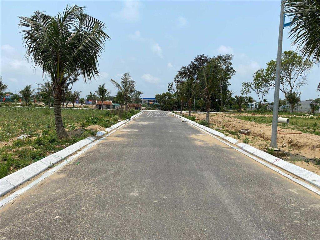 Bán cắt lỗ sâu đất liền kề flc sầm sơn, cách biển 200m