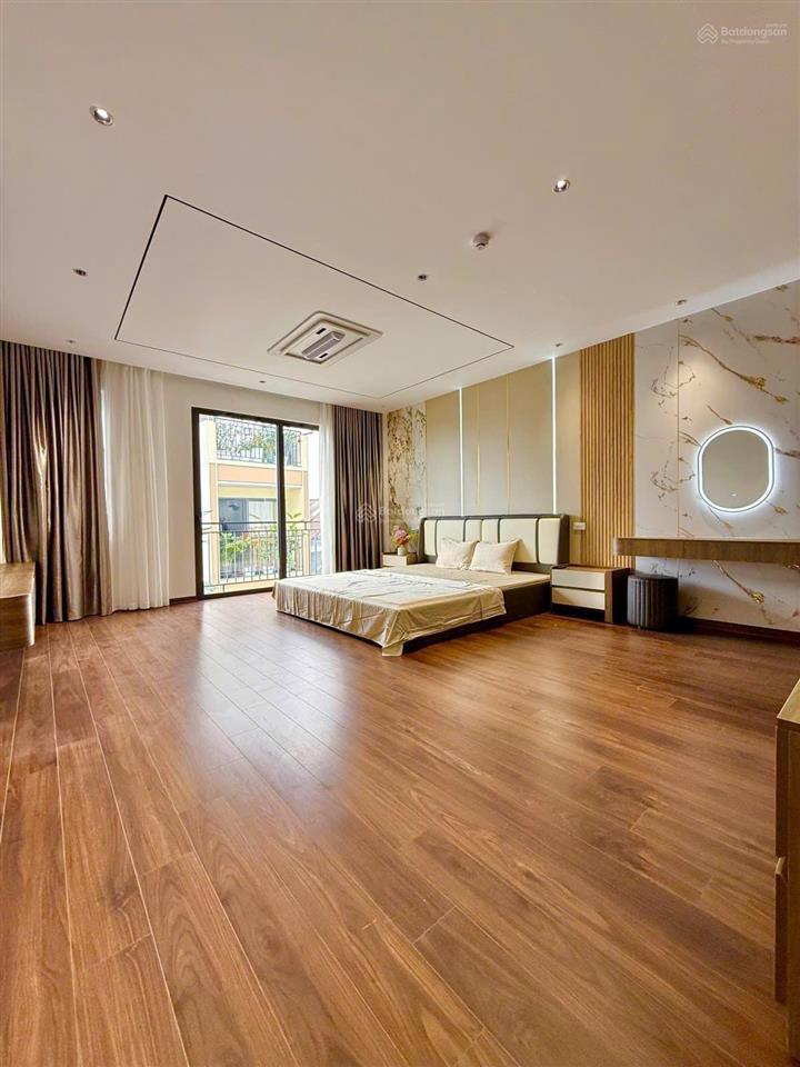 Bán nhà hoàng như tiếp nhà đẹp 6 tầng thang máy nội thất cao cấp
