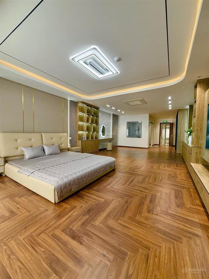 Bán nhà hoàng như tiếp nhà đẹp 6 tầng thang máy nội thất cao cấp