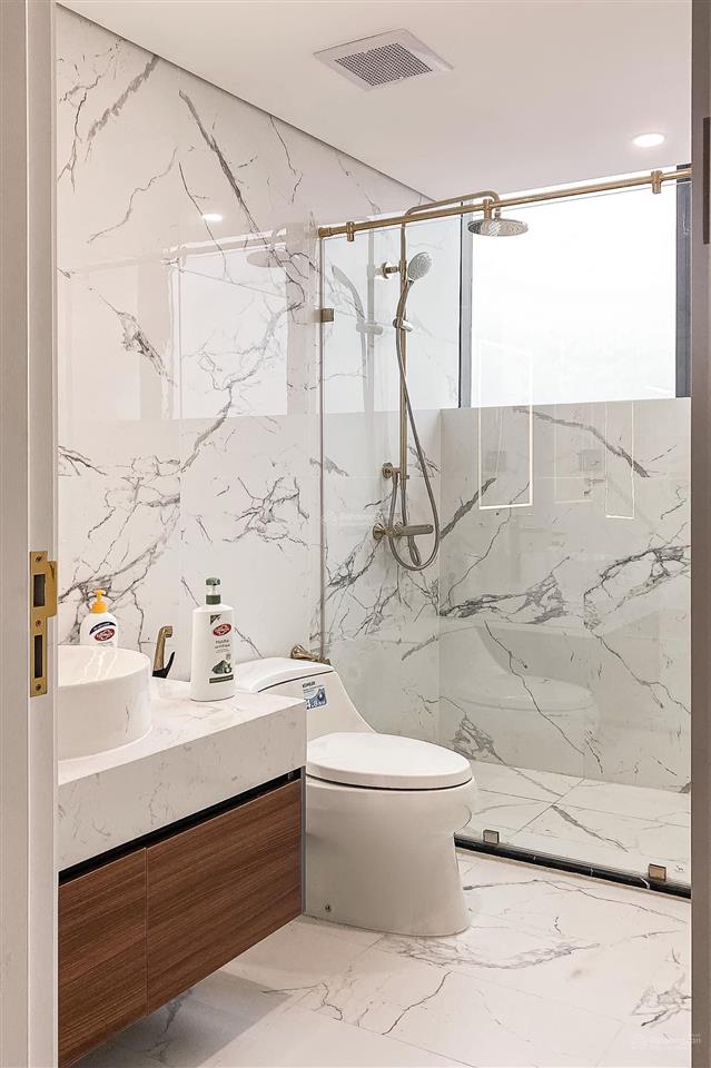 Bán chung cư hong kong tower đống đa  căn góc  dt 110m2  3 ngủ  2wc  giá 11,3 tỷ. 0981 585 ***