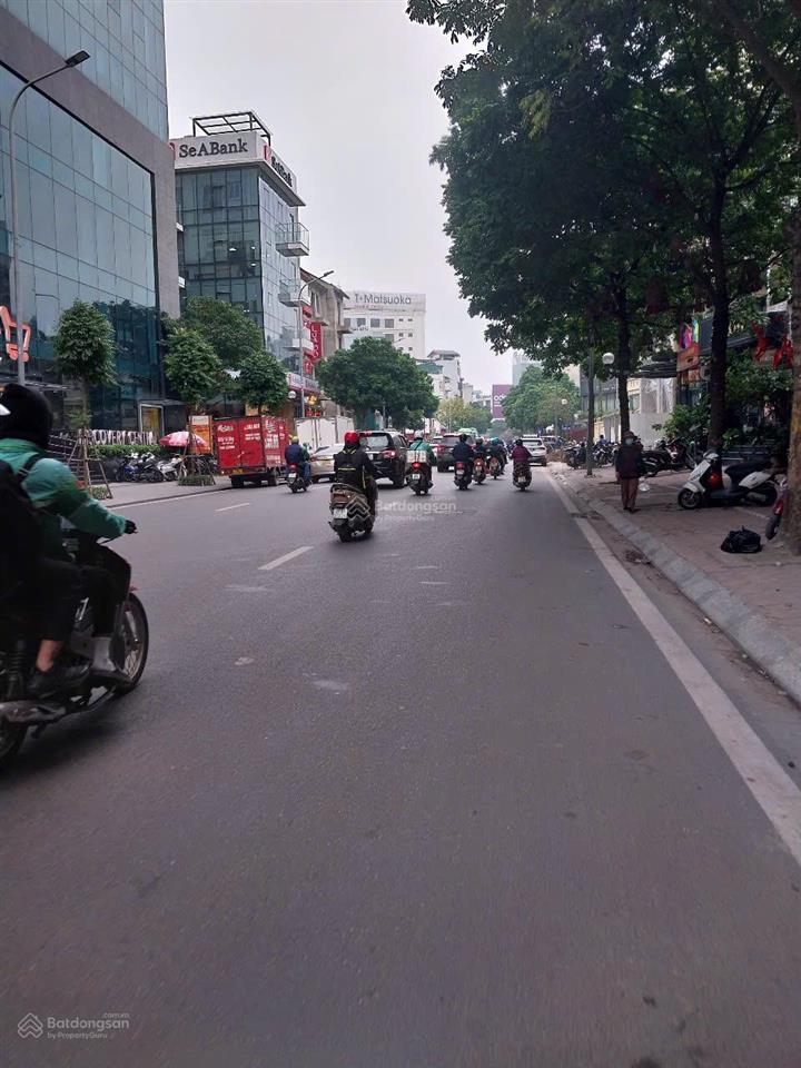 Bán nhà mặt phố tại đường trần phú, quận ba đình, dt 240m2, mt 10m, giá 350 tỷ. 0981 585 ***